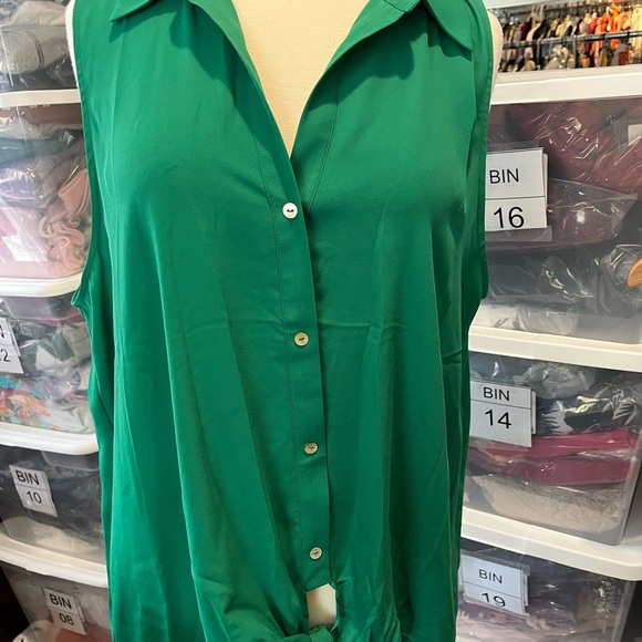 Vibrant Green Sleeveless Button-Down Shirt - Picture 1 of 8